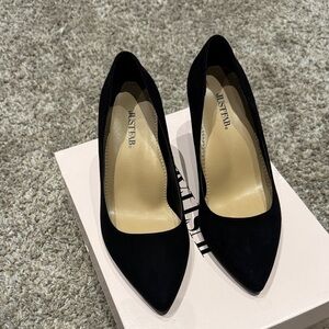 JustFab Classic Black Heels